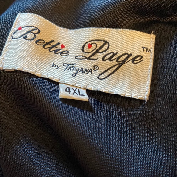 Dress - Picture 4 of 4